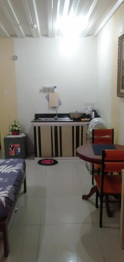 Ekonumi Rooms At Moonwalk Paranaque Paranaque City Экстерьер фото