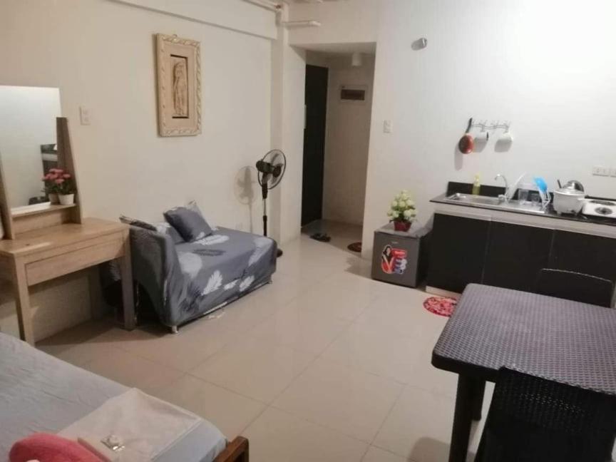 Ekonumi Rooms At Moonwalk Paranaque Paranaque City Экстерьер фото