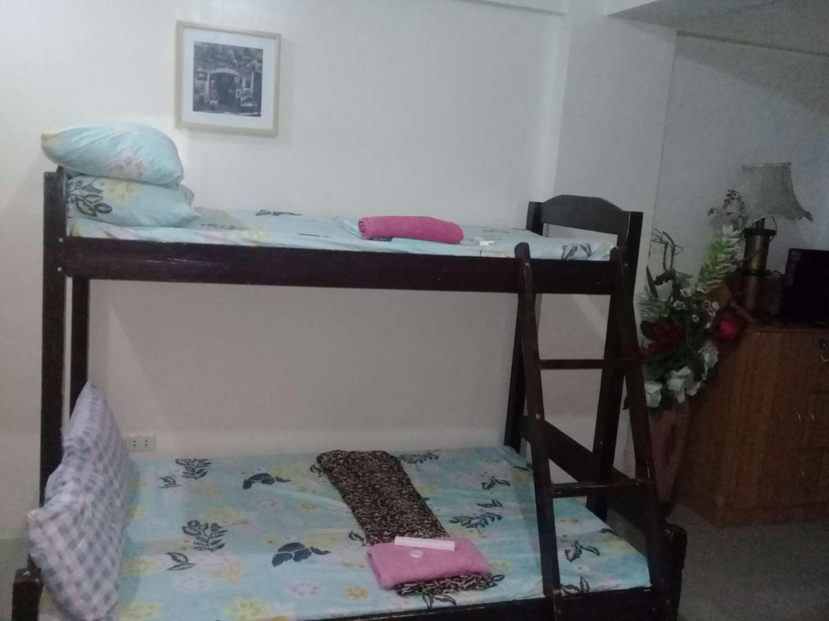Ekonumi Rooms At Moonwalk Paranaque Paranaque City Экстерьер фото