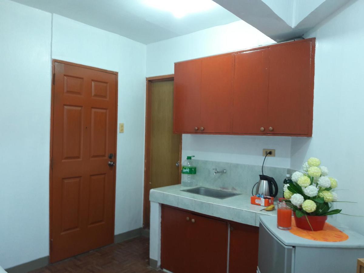 Ekonumi Rooms At Moonwalk Paranaque Paranaque City Экстерьер фото